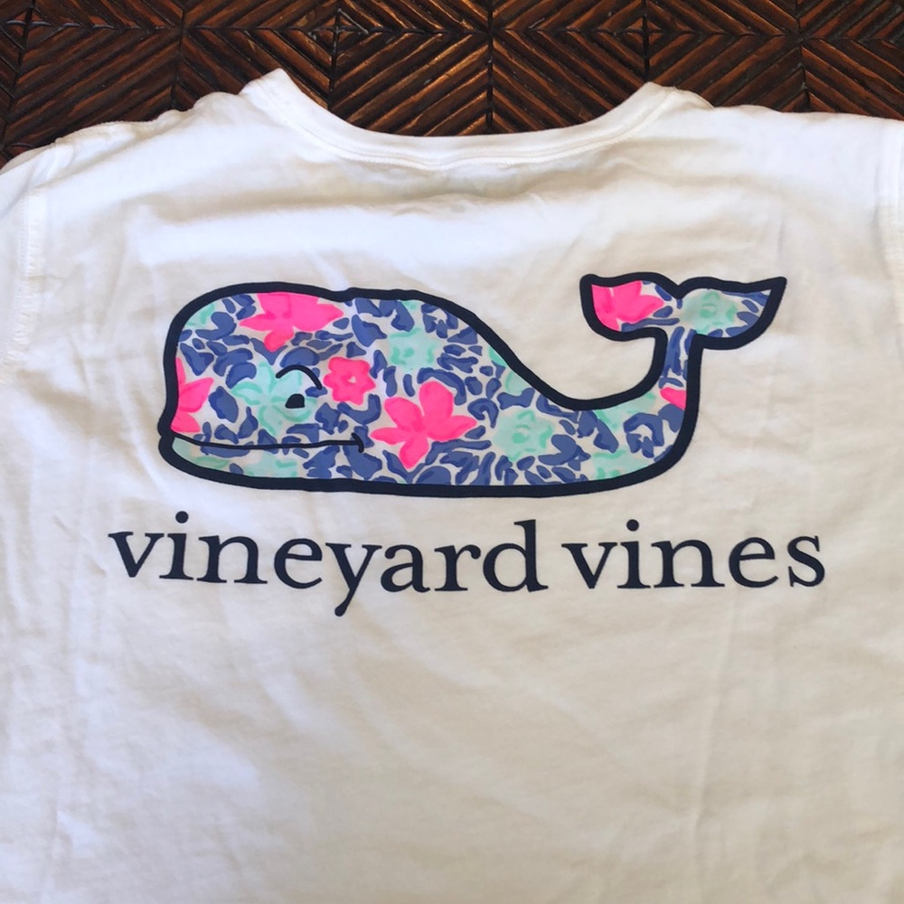 Vineyard Vines T-shirt